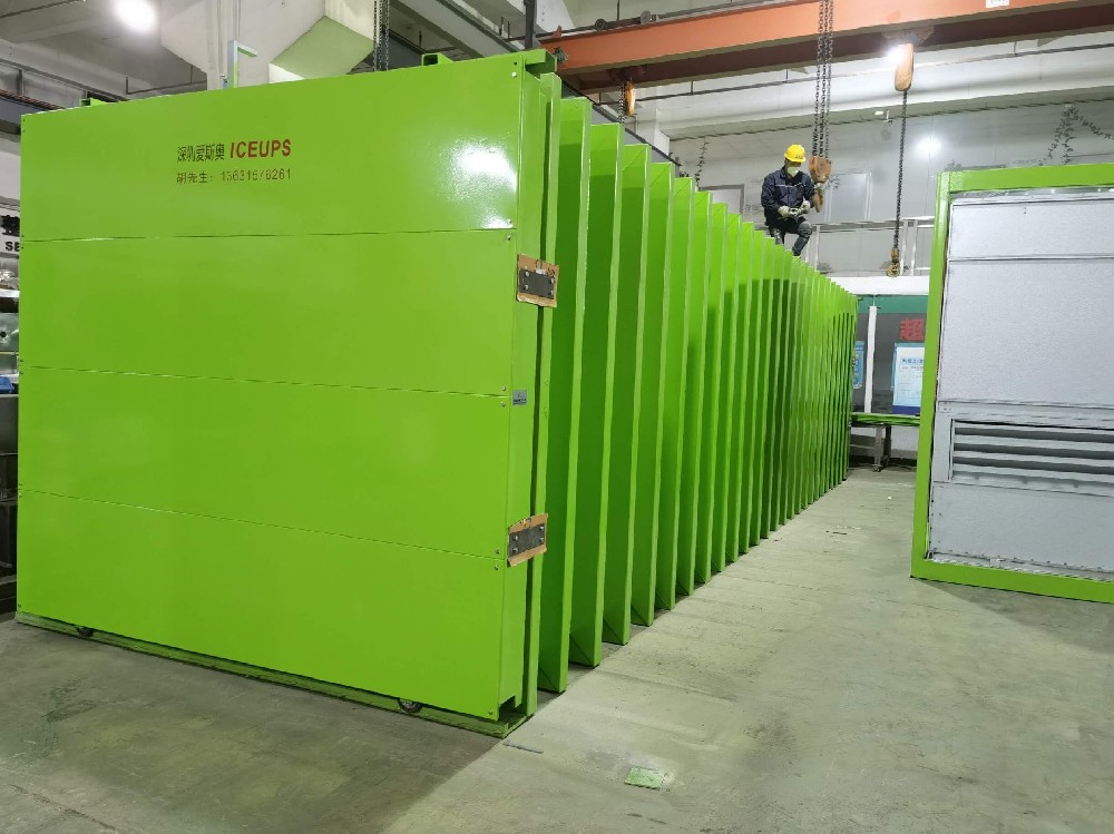 云南客戶量身定制處理最18卡板的果蔬真空預(yù)冷機(jī)出貨。